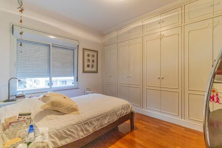 Apartamento para alugar com 210m², 3 quartos e 1 vaga Apartamento para alugar com 210m², 3 quartos e 1 vagaSuíte 2