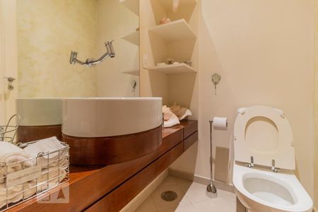 Apartamento para alugar com 210m², 3 quartos e 1 vaga Apartamento para alugar com 210m², 3 quartos e 1 vagaLavabo