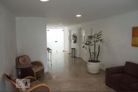 Apartamento à venda com 70m², 2 quartos e 1 vaga Apartamento à venda com 70m², 2 quartos e 1 vagaHall de Entrada