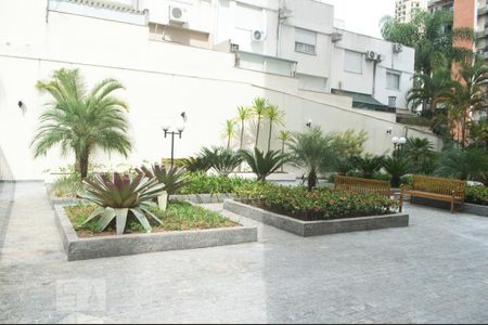 Apartamento à venda com 70m², 2 quartos e 1 vaga Apartamento à venda com 70m², 2 quartos e 1 vagaÁrea Comum