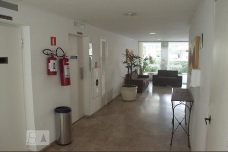 Apartamento à venda com 70m², 2 quartos e 1 vaga Apartamento à venda com 70m², 2 quartos e 1 vagaHall de Entrada