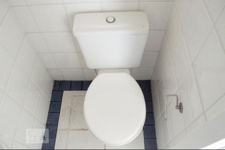 Apartamento à venda com 70m², 2 quartos e 1 vaga Apartamento à venda com 70m², 2 quartos e 1 vagaBanheiro de Serviço