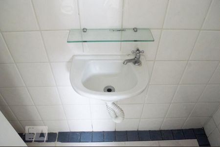 Apartamento à venda com 70m², 2 quartos e 1 vaga Apartamento à venda com 70m², 2 quartos e 1 vagaBanheiro de Serviço