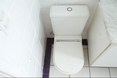 Apartamento à venda com 70m², 2 quartos e 1 vaga Apartamento à venda com 70m², 2 quartos e 1 vagaBanheiro