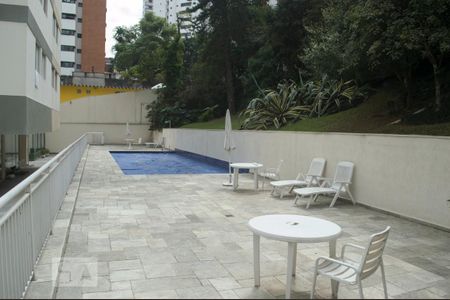 Apartamento à venda com 70m², 2 quartos e 1 vaga Apartamento à venda com 70m², 2 quartos e 1 vagaPiscina