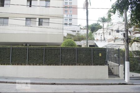 Apartamento à venda com 70m², 2 quartos e 1 vaga Apartamento à venda com 70m², 2 quartos e 1 vagaFachada