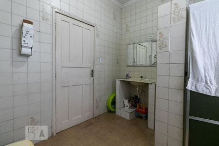 Casa à venda com 180m², 3 quartos e 4 vagasBanheiro