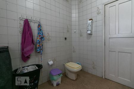Casa à venda com 180m², 3 quartos e 4 vagasBanheiro