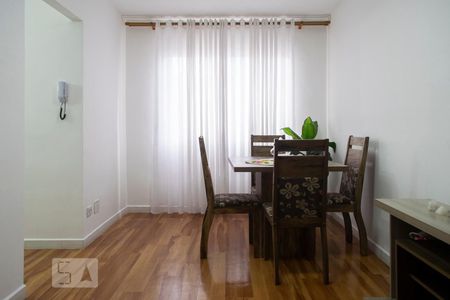 SALA de apartamento para alugar com 2 quartos, 77m² em Moinho Velho, São Paulo
