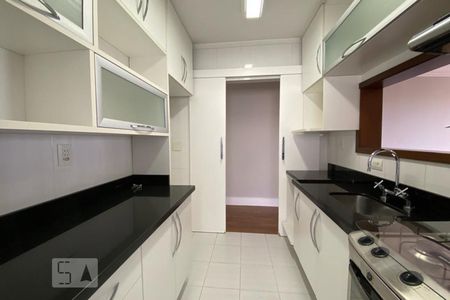 Apartamento para alugar com 67m², 3 quartos e 2 vagasCozinha