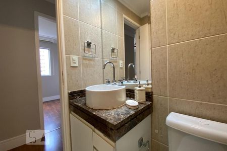 Apartamento para alugar com 67m², 3 quartos e 2 vagasBanheiro 