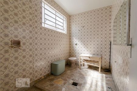 Casa à venda com 282m², 4 quartos e 3 vagasBanheiro Corredor