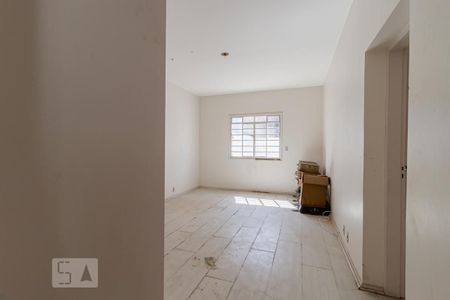 Casa à venda com 282m², 4 quartos e 3 vagasSuíte