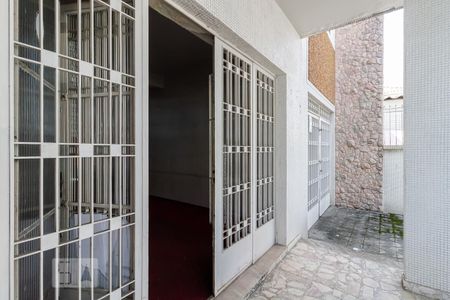 Casa à venda com 282m², 4 quartos e 3 vagasFachada