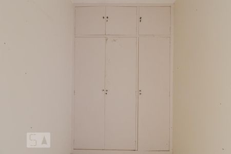 Casa à venda com 282m², 4 quartos e 3 vagasCloset da Suíte