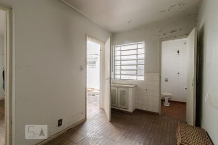 Casa à venda com 282m², 4 quartos e 3 vagasCozinha da Edícula