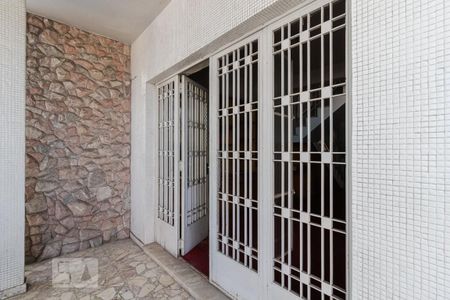 Casa à venda com 282m², 4 quartos e 3 vagasFachada