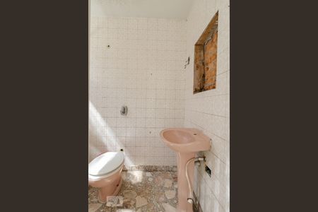 Casa à venda com 282m², 4 quartos e 3 vagasBanheiro do Escritório