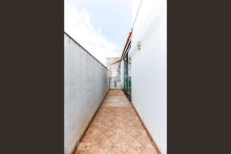 Casa à venda com 450m², 3 quartos e 3 vagasCorredor Lateral