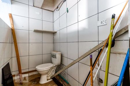 Casa à venda com 450m², 3 quartos e 3 vagasBanheiro de Serviço