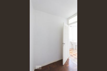 Apartamento à venda com 60m², 2 quartos e 2 vagas Apartamento à venda com 60m², 2 quartos e 2 vagasQuarto de Serviço