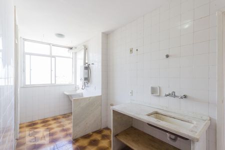 Apartamento à venda com 60m², 2 quartos e 2 vagas Apartamento à venda com 60m², 2 quartos e 2 vagasCozinha e Área de Serviço