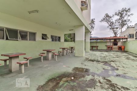 Apartamento à venda com 60m², 2 quartos e 2 vagas Apartamento à venda com 60m², 2 quartos e 2 vagasChurrasqueira