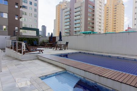 Apartamento à venda com 40m², 1 quarto e 1 vaga Apartamento à venda com 40m², 1 quarto e 1 vagaÁrea comum - Piscina