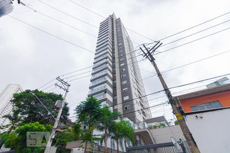 Apartamento para alugar com 122m², 3 quartos e 2 vagas Apartamento para alugar com 122m², 3 quartos e 2 vagasFachada