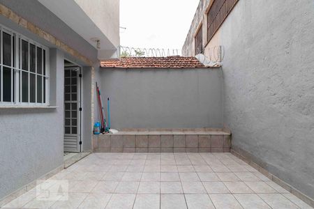 Casa à venda com 350m², 3 quartos e 2 vagasÁrea Externa - Fundos