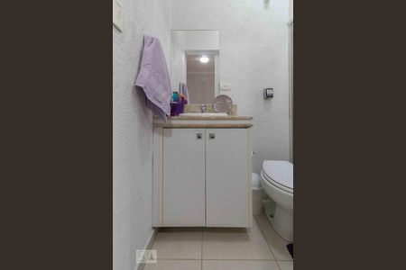 Casa à venda com 350m², 3 quartos e 2 vagasBanheiro da Suíte 3