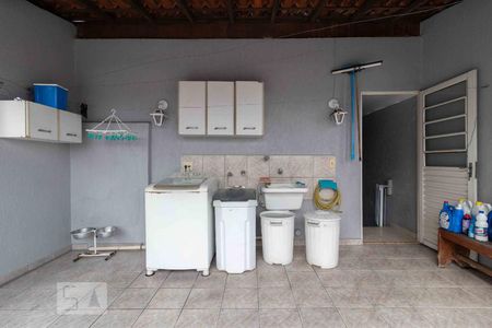 Casa à venda com 350m², 3 quartos e 2 vagasÁrea de Serviço