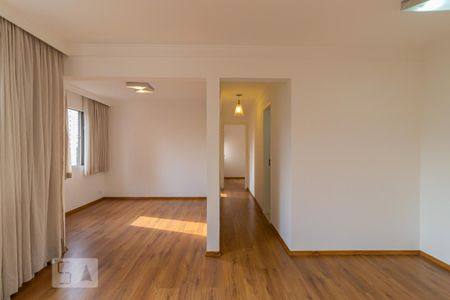 Sala de apartamento para alugar com 2 quartos, 64m² em Vila Mariana, São Paulo