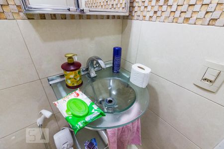 Casa à venda com 120m², 2 quartos e 1 vagaBanheiro