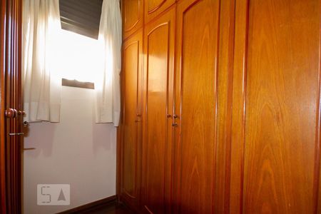 Apartamento à venda com 272m², 4 quartos e 5 vagasCloset da suíte 4
