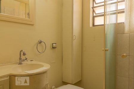 Casa para alugar com 120m², 3 quartos e 1 vaga Casa para alugar com 120m², 3 quartos e 1 vagaBanheiro 2