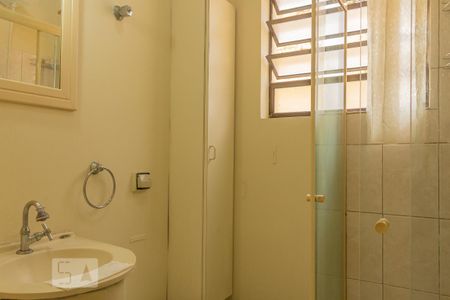 Casa para alugar com 120m², 3 quartos e 1 vaga Casa para alugar com 120m², 3 quartos e 1 vagaBanheiro 2