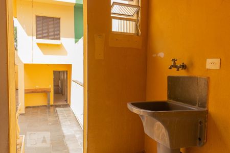 Casa para alugar com 120m², 3 quartos e 1 vaga Casa para alugar com 120m², 3 quartos e 1 vagaLavanderia