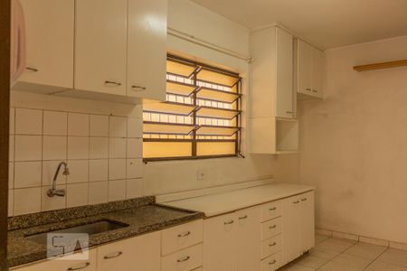 Casa para alugar com 120m², 3 quartos e 1 vaga Casa para alugar com 120m², 3 quartos e 1 vagaCozinha