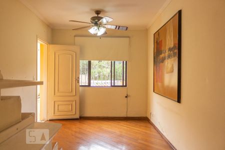Sala de casa para alugar com 3 quartos, 120m² em Jardim Bom Tempo, Taboão da Serra
