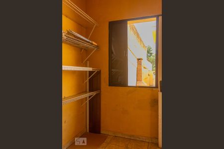 Casa para alugar com 120m², 3 quartos e 1 vaga Casa para alugar com 120m², 3 quartos e 1 vagaLavanderia