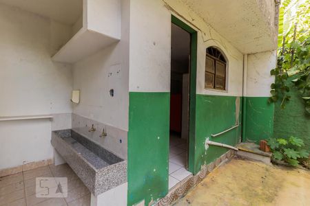 Casa à venda com 300m², 3 quartos e 4 vagasQuintal