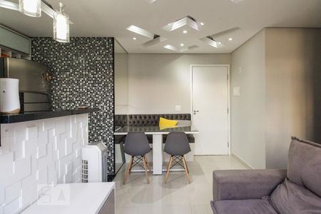 Sala  de apartamento para alugar com 2 quartos, 47m² em Vila Antonieta, São Paulo