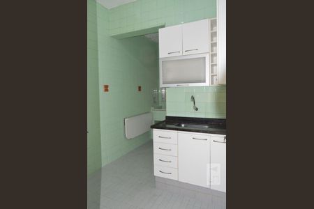 Apartamento à venda com 60m², 2 quartos e sem vagaCozinha e Área de Serviço