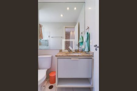 Apartamento à venda com 200m², 4 quartos e 3 vagasBanheiro Suíte 2