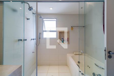 Apartamento à venda com 200m², 4 quartos e 3 vagasBanheiro Suíte 3