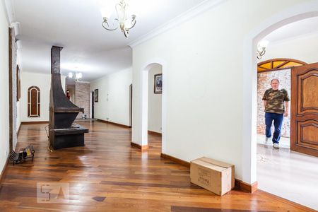 Sala de casa à venda com 6 quartos, 540m² em Vila Gilda, Santo André