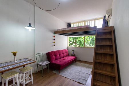 Sala de kitnet/studio para alugar com 1 quarto, 21m² em Santa Teresa, Rio de Janeiro