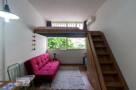 Sala de kitnet/studio para alugar com 1 quarto, 21m² em Santa Teresa, Rio de Janeiro