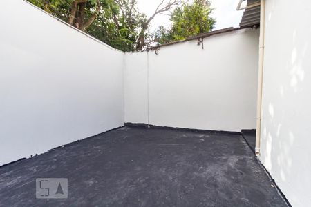 Casa para alugar com 378m², 1 quarto e 1 vagaQuintal / Garagem